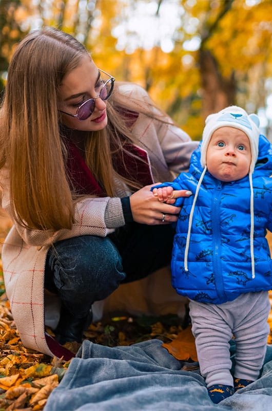 mom with child